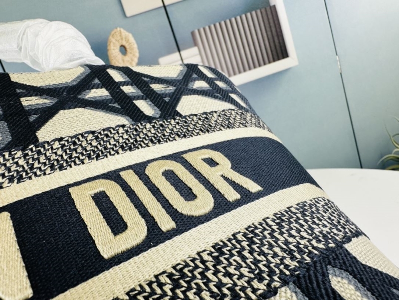 Dior Shopping Bags